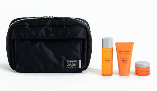 <strong>YOSHIDA｜吉田カバン</strong><br />吉田カバン創業80周年記念イベント「YOSHIDA 80th ANNIVERSARY THE STAGE」　<strong>「SHISEIDO MEN」</strong>　吉田カバンのモノ作りのコンセプトの一つでもある「旅」をテーマにしたトラベルキットを「シセイドウ メン」と共同開発。旅先のどこでも健康的な肌を持続するスキンケアキットと、それを整然と収納することができる専用ポーチのセットで、トラベルキットのパッケージカラーは80周年を記念したレスキューオレンジの特別仕様