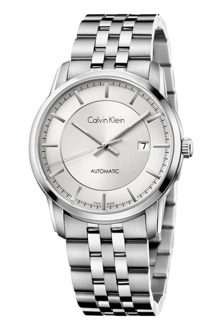 <strong>カルバン・クライン インフィニート</strong><br />ケース｜ステンレススチール<br />直径｜42ｍｍ<br />厚さ｜9.35mm<br />ムーブメント｜自動巻き（ETA社製）<br />ストラップ｜レザー<br /> 機能｜時、分、秒針、デイト<br />防水｜日常生活防水<br /> 価格｜6万9120円<br />