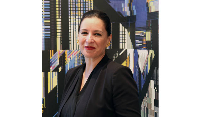 「レクサス デザイン アワード 2016」でメンターを務める、エレナ・マンフェルディーニ氏。建築・インテリアデザイン・プランニング・グラフィックなどをデザイン。“コンテンポラリーな建築の取り組みは、従来の建築の枠を超えている”という気づきをもとに、各プロジェクトで異なる文化・社会的課題への理解と、徹底的なリサーチに基づいたデザインをおこなう