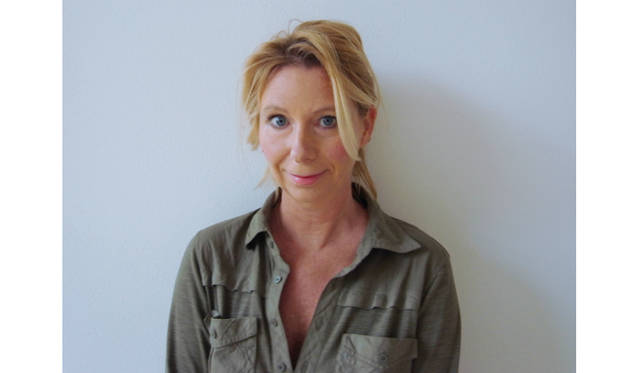 「レクサス デザイン アワード 2016」の審査員、バーギット・ローマン氏。『designboom』編集長。ドイツ・ハンブルグ生まれ。工業デザインをフレンツェで学び、ミラノを拠点に活動し、イタリアを代表する建築家やデザイナーとともにデザイン、製品開発をおこなう。1999年に『designboom』を設立。教育プログラム、エキシビションキュレーターとして活動する