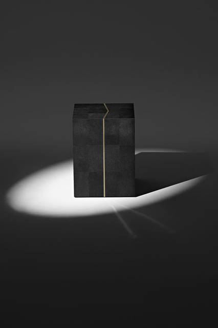 <strong>ALEXANDER WANG｜アレキサンダー ワン</strong><br />「ラウンジコレクション」　Trunk Bar 162万円