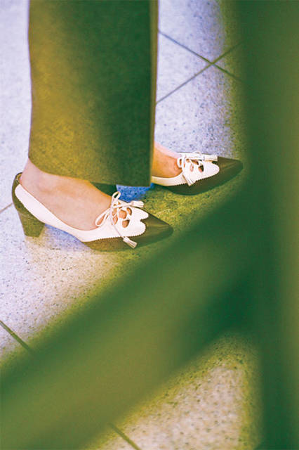 <strong>ODETTE E ODILE｜オデット エ オディール</strong><br />2015年秋冬シーズン　Pumps：Odette e Odile 2万3760円（9月入荷）