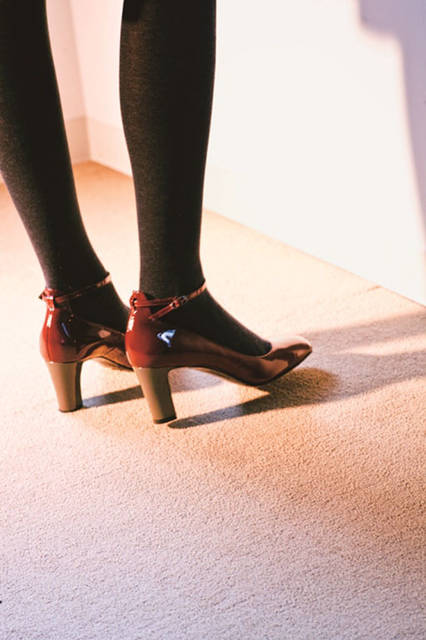 <strong>ODETTE E ODILE｜オデット エ オディール</strong><br />2015年秋冬シーズン　Pumps：Odette e Odile 2万1600円（9月入荷）