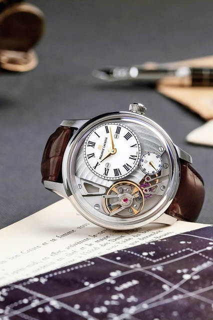 <strong>マスターピース　グラビティ・リミテッド</strong><br />ケース｜ステンレススチール<br />直径｜43mm<br />厚さ｜16.5mm<br />ムーブメント：自動巻き（ML230)<br />ストラップ｜クロコダイル<br />防水｜5気圧<br />限定数｜250本<br />発売時期｜2015年10月予定<br />予価｜138万円<br />