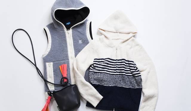 （左より）KAVU×RHC ベスト 1万7280円、Barefoot Dreams for RHC パーカー 2万5920円