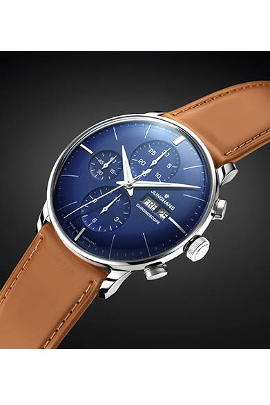 <strong>マイスター クロノスコープ</strong><br />ケース｜ステンレススチール<br />直径｜40.7mm<br />ムーブメント｜自動巻き<br />機能｜クロノグラフ（30分積算計、12時間積算計、スモールセコンド）、曜日表示、日付表示<br />ストラップ｜ホーススキン<br />防水｜30ｍ<br />発売時期｜8月予定<br />予価｜28万1880円<br />