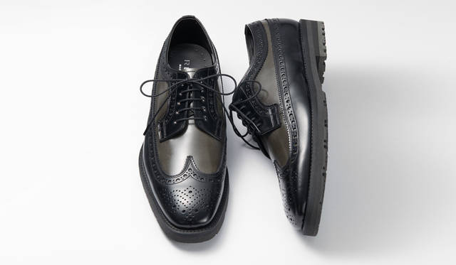 <strong>MEN'S</strong>／写真7で紹介したシューズの積雪地仕様のタイプ。雨や雪に対するグリップ力に優れたソールを使用。リーガルの専門店「REGAL SHOES」限定。一部地域除く。2万5920円