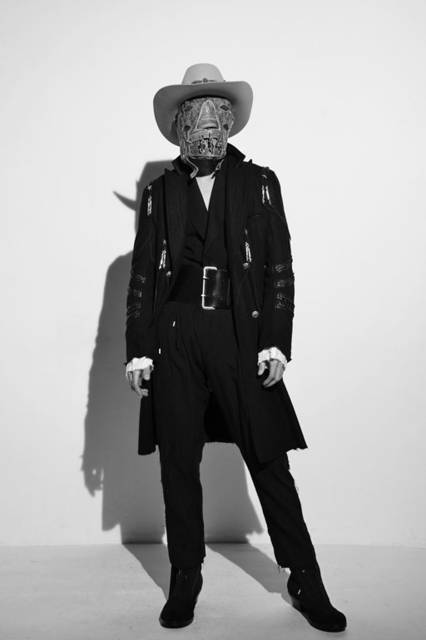 <strong>TAKAHIROMIYASHITATheSoloist.｜タカヒロミヤシタザソロイスト.</strong><br /><strong>2015-16年 秋冬コレクション</strong>　