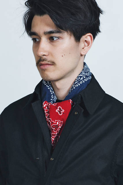 <strong>METAPHORE｜メタファー</strong><br /><strong>2015-16年 秋冬コレクション</strong>　バンダナ7560円