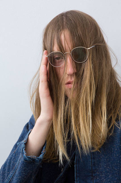 <strong>doublet｜ダブレット</strong><br /><strong>2015-16年 秋冬コレクション</strong>　DAMAGE DENIM COAT 5万1840円