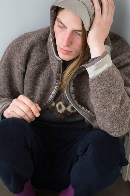 <strong>doublet｜ダブレット</strong><br /><strong>2015-16年 秋冬コレクション</strong>　WOOL LOOP YARN PARKA 5万1840円、EMBROIDERY PULLOVER 2万8080円、UN-FINISH VELVET PANT 2万8080円