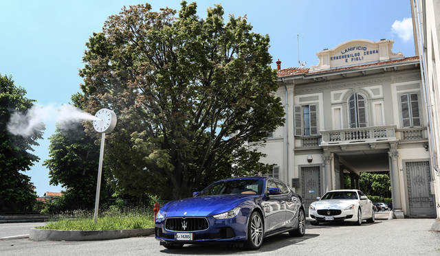 Maserati Quattroporte｜マセラティ クアトロポルテ（奥）、Maserati Ghibli｜マセラティ ギブリ（手前）