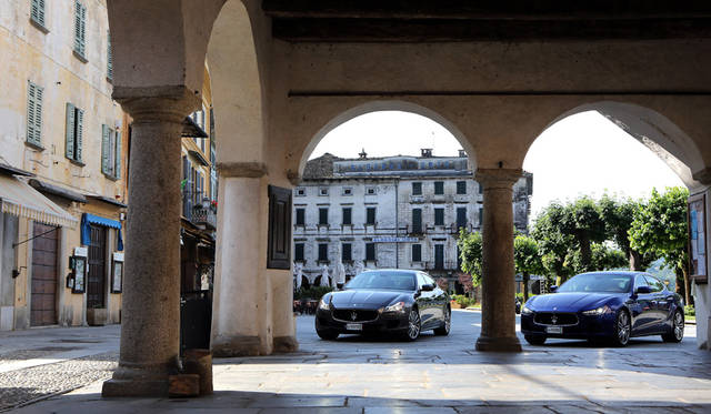 Maserati Quattroporte｜マセラティ クアトロポルテ（左）、Maserati Ghibli｜マセラティ ギブリ（右）