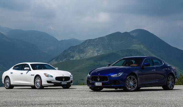 Maserati Quattroporte｜マセラティ クアトロポルテ（奥）、Maserati Ghibli｜マセラティ ギブリ（手前）