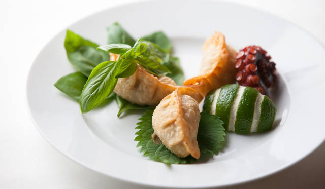 パラダイス山元氏が作った餃子 『クリスピー フライド ポーク バジル』