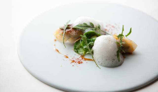 須賀洋介氏が作った餃子 『GYOZA パリジャン』