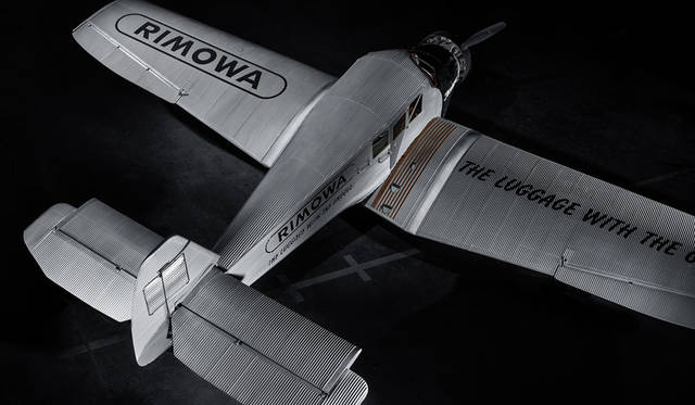 <strong>RIMOWA｜リモワ</strong><br />「RIMOWA ユンカース F13」　©RIMOWA