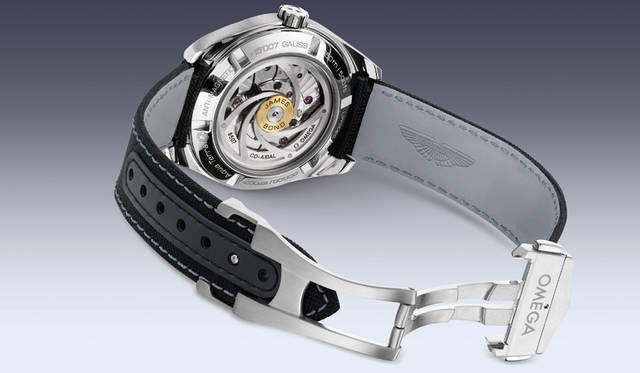 オメガ シーマスター アクア テラ 150m ジェームズ・ボンド エディション ウォッチ