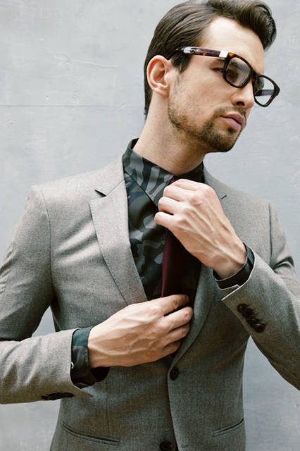 <strong>junhashimoto｜ジュンハシモト</strong><br /><strong>2015-16年 秋冬コレクション</strong>　アイウェア 2万7162円