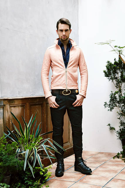 <strong>junhashimoto｜ジュンハシモト</strong><br /><strong>2015-16年 秋冬コレクション</strong>　レザーブルゾン  16万2000円