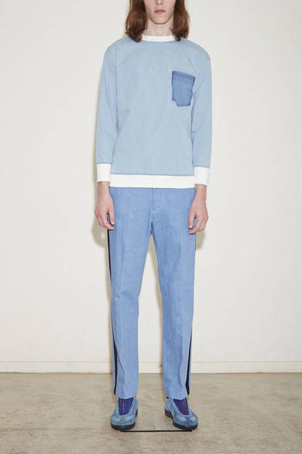 <strong>NuGgETS｜ナゲッツ</strong><br /><strong>2015-16年 秋冬コレクション</strong>　カットソー1万8900円、パンツ2万8080円