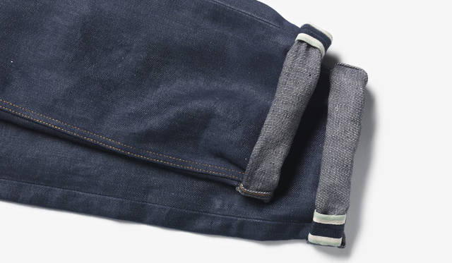 <strong>FREITAG｜フライターグ</strong><br />完全堆肥可能なF-ABRICのデニムパンツ