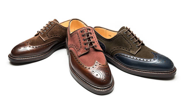 <strong>ISETAN MEN’S｜イセタンメンズ</strong>　2015年秋シーズン　<strong>「Crockett&Jones（クロケット＆ジョーンズ）」</strong>　カントリーラインでは定番のウィングチップモデル「CARDIGAN（カーディガン）」。トレンドのラギッドな素材感の提案として、型押しレザーとスエードのコンビを別注。外羽根とカラーリングの相性の良さは、今季のカントリーシューズの決定版。12月上旬発売予定。各8万9640円