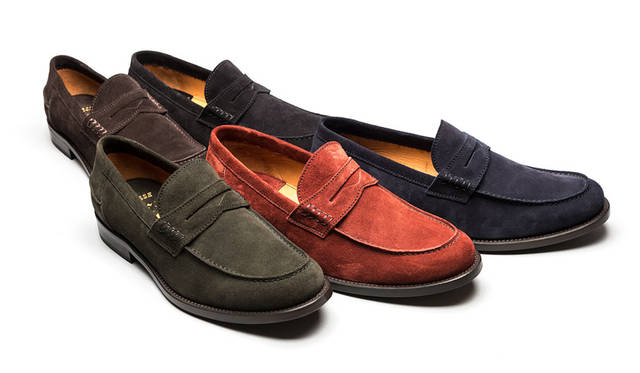 <strong>ISETAN MEN’S｜イセタンメンズ</strong>　2015年秋シーズン　<strong>「LOTTUSSE（ロトゥセ）」</strong>　スペイン・マヨルカ島で1877年創業の注目ブランド。今シーズンのテーマは、ラグジュアリーリゾートとして有名なマヨルカ島の街の美しい建築物やカルチャーからインスピレーションを得ている。コレクションのキーアイテムであるローファーはシックな色合いの5色をピックアップ。定評ある履き心地の良さにくわえ、ゴム底仕様なので快適に履きこなせる。各5万4000円