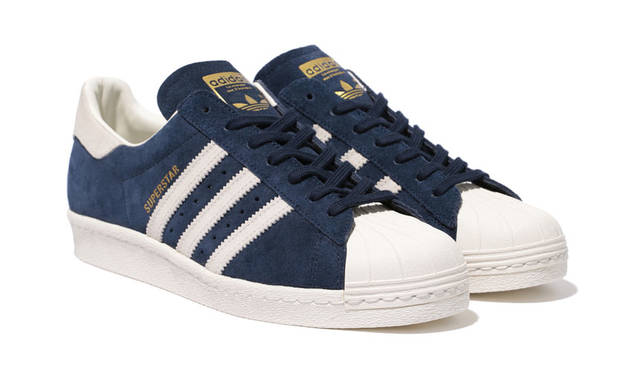 <strong>adidas Originals｜アディダス オリジナルス</strong><br />「Superstar 80s BY」1万7280円（2015年10月下旬より BEAUTY & YOUTH各店にて先行発売開始。本発売は11月上旬）