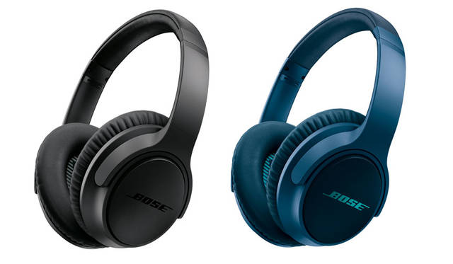 <strong>BOSE｜ボーズ</strong><br />「Bose® SoundTrue around-ear headphones II」スマートフォン対応モデル / Apple製品対応モデル ともに2万2140円