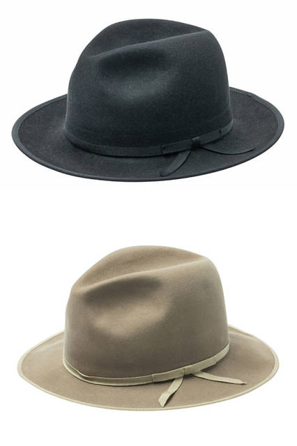 <strong>STETSON｜ステットソン</strong><br />「150周年アニバーサリーアイテム」　ステットソンのシグネチャーモデル「WHIPPET（ウィペット）」をベースにしたモデル。帽材として最高級のビーバーを用いたプレミアムな仕様で、ハイクラウンに細いリボンを合わせることで、クラシカルな表情をもつアイテムに仕上げている。マニッシュ（カラー：ブラック、ベージュ）各6万3720円