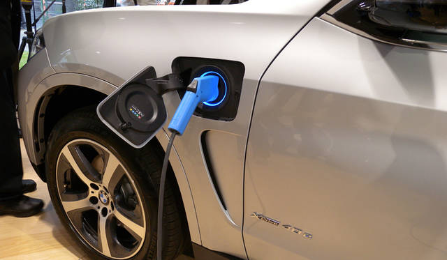 BMW X5 xDrive 40e|ビー・エム・ダブリュー X5 xDrive 40e  06