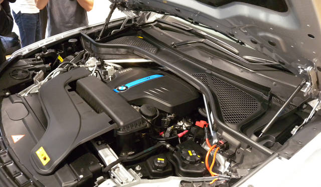 BMW X5 xDrive 40e|ビー・エム・ダブリュー X5 xDrive 40e 08