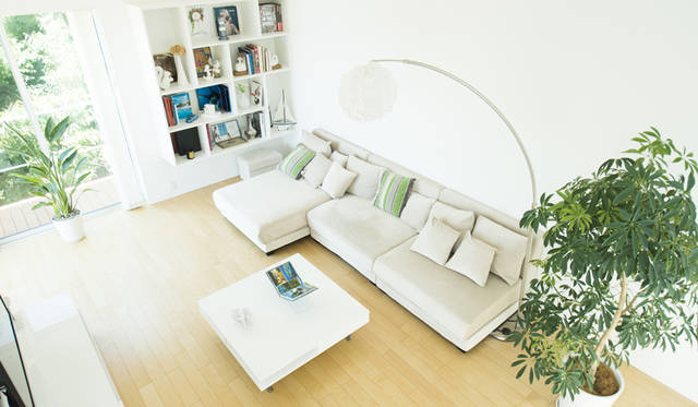 南葉山 POOL HOUSE　(c) Toru Hiraiwa