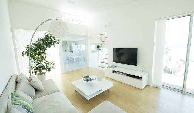 南葉山 POOL HOUSE　(c) Toru Hiraiwa