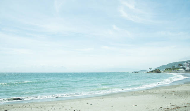 南葉山 POOL HOUSE　(c) Toru Hiraiwa