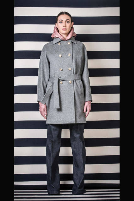 <strong>MARINA YACHTING｜マリーナ ヨッティング</strong><br />2015-16年秋冬コレクション　アウターウェア13万8240円、パンツ2万9160円、グローブ2万520円