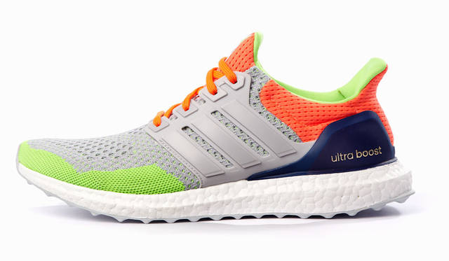 <strong>adidas｜アディダス</strong><br />「ultra boost collective by kolor（ウルトラ ブースト コレクティブ バイ カラー）」
