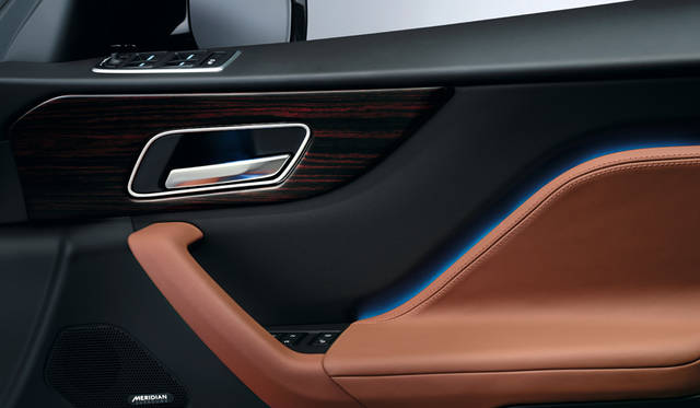 Jaguar F-Pace Portfolio｜ジャガー Fペース ポートフォリオ