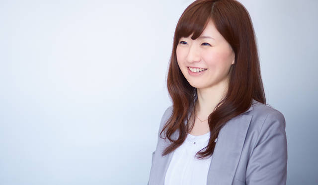 セミナーは女性の製品開発スタッフがナビゲート。女性同士、肌悩みに関する共感は尽きないもの。これまで誰も教えてくれなかった乾きのメカニズムや、正しい保湿の方法を女性目線からリアルに解説してくれる本企画では、“かゆいところに手が届く” ような発見に出合えるはず！