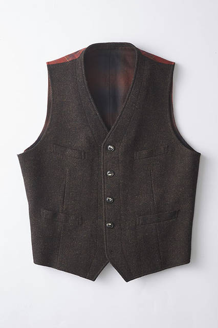 <strong>TAKEO KIKUCHI｜タケオキクチ</strong><br />「The Stylist Japan × TAKEO KIKUCHI」ベスト3万6720円