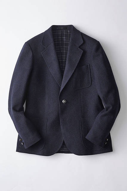 <strong>TAKEO KIKUCHI｜タケオキクチ</strong><br />「The Stylist Japan × TAKEO KIKUCHI」ジャケット7万2360円