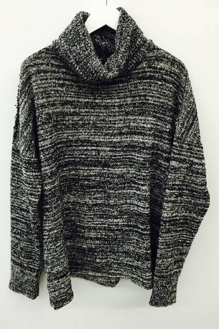 <strong>JOHN ELLIOTT + CO｜ジョン エリオット</strong><br />ポップアップストア先行販売アイテム　タートルネック5万9400円