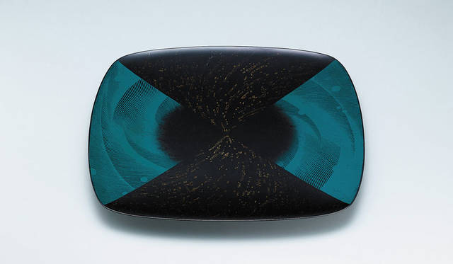 公募展「第62回 日本伝統工芸展」　日本工芸会新人賞「紙胎蒟醬青嵐盛器（したいきんませいらんもりき）」〈漆芸〉安藤源一郎