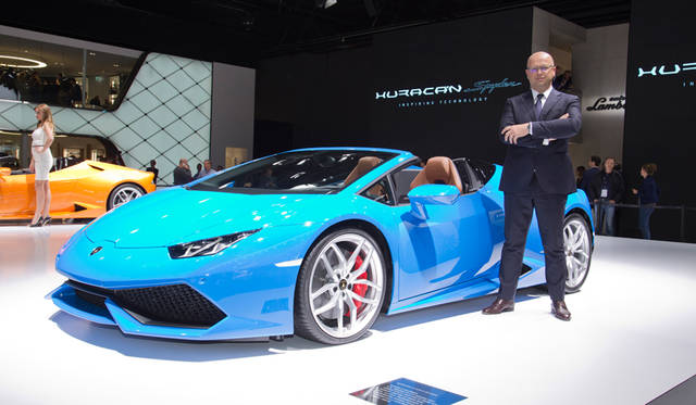 デザインのトップを務めるフィリッポ・ペリーニ