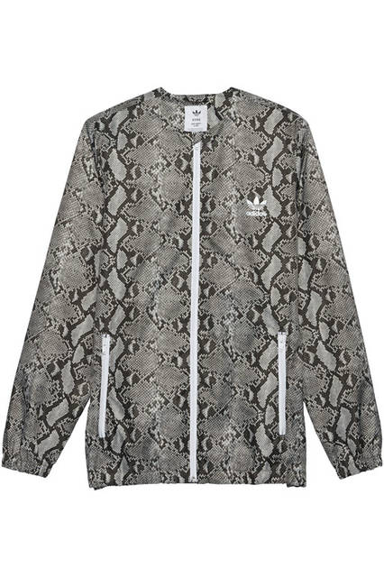 <strong>adidas Originals｜アディダス オリジナルス</strong><br />コラボレーションコレクション「adidas Originals by HYKE」　3L ウインド PY 3万2400円