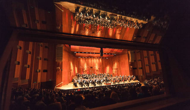 <strong>MUSIC</strong><br />「Final Symphony II - music from FINAL FANTASY V, VIII, IX and XIII（ファイナルシンフォニーII by ロンドン交響楽団）」　オーケストラ：ロンドン交響楽団