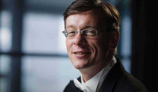 <strong>MUSIC</strong><br />「Final Symphony II - music from FINAL FANTASY V, VIII, IX and XIII（ファイナルシンフォニーII by ロンドン交響楽団）」　指揮：エッケハルト・シュティーア