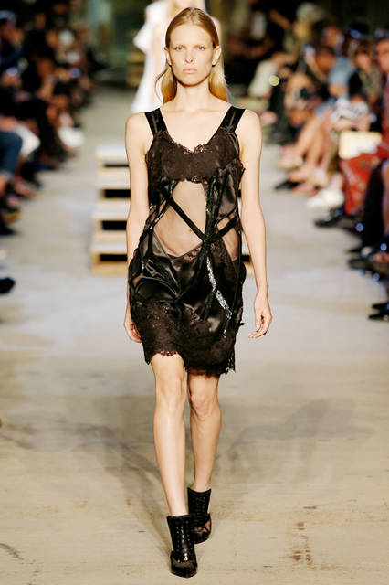 GIVENCHY_SS16_059