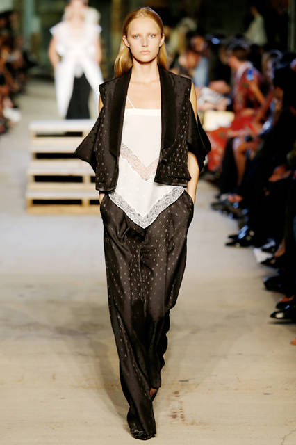 GIVENCHY_SS16_063